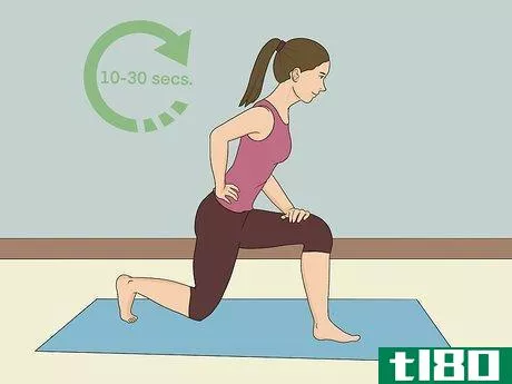 Image titled Do a Kneeling Hip Flexor Stretch Step 8.jpeg