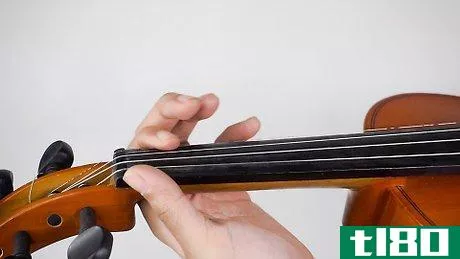 Image titled Do Vibrato on a Violin Step 5