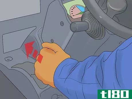 Image titled Drive a Forklift Step 5