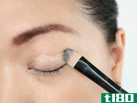 Image titled Do Eye Makeup for Blue Eyes Step 1