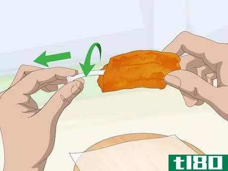 Image titled Eat Chicken Wings Step 6