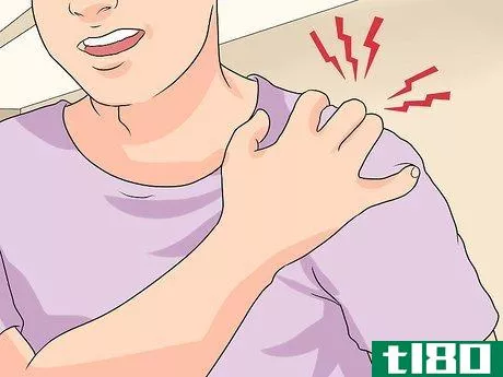 Image titled Relieve Pain from Clavicle Fracture Step 1