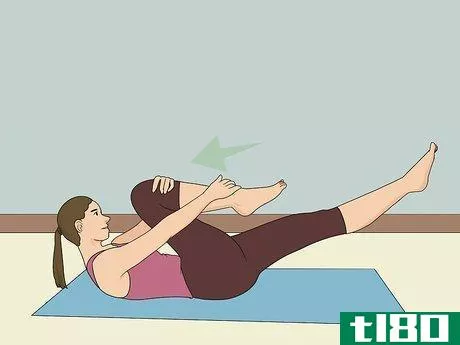 Image titled Do a Kneeling Hip Flexor Stretch Step 13.jpeg