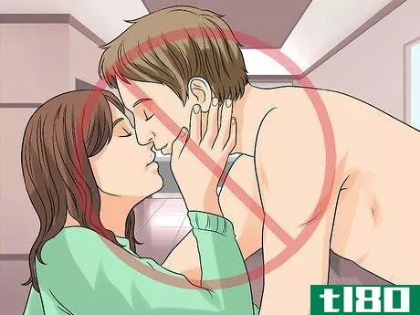 Image titled Ease Herpes Pain with Home Remedies Step 31