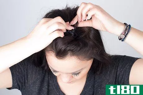 Image titled Do Hair Styles With a Bump Step 4