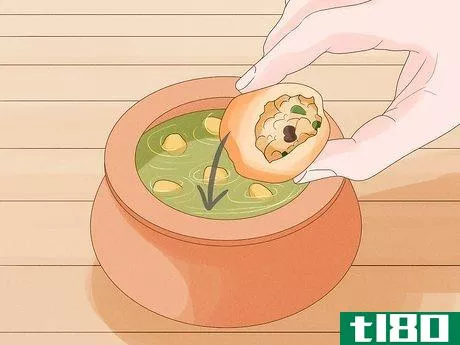 Image titled Eat Pani Puri Step 4