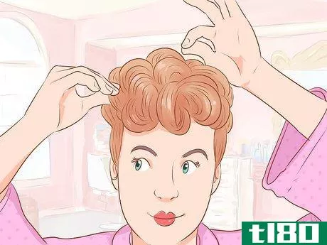 Image titled Do 50s Hair Step 21