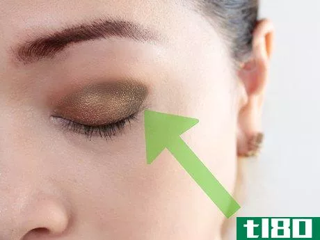 Image titled Do Makeup for Green Eyes Step 17