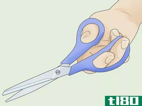 Image titled Hold Scissors Step 3