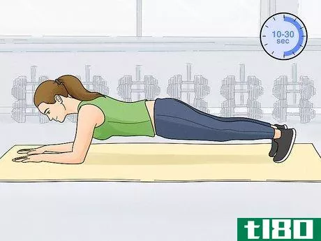 铺板初学者指南：学习如何延长铺板时间，增强腹肌