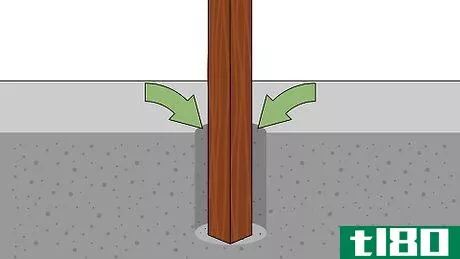 如何安装一根木栅栏柱(install a wood fence post)