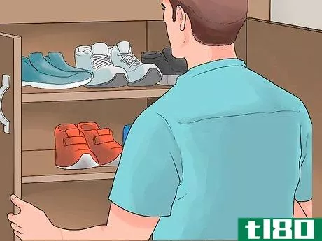 Image titled Eliminate Odor from Smelly Shoes Step 14