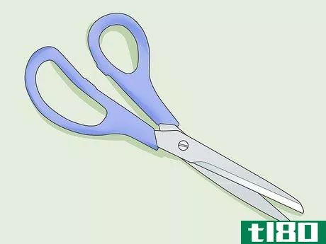 Image titled Hold Scissors Step 1