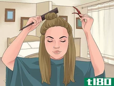 Image titled Get Serena Vander Woodsen's Hair Step 6