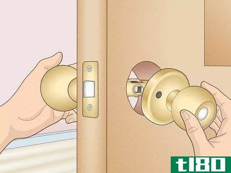 如何安装一个门把手(install a door knob)