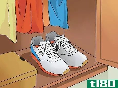 Image titled Keep White Sneakers Clean Step 12