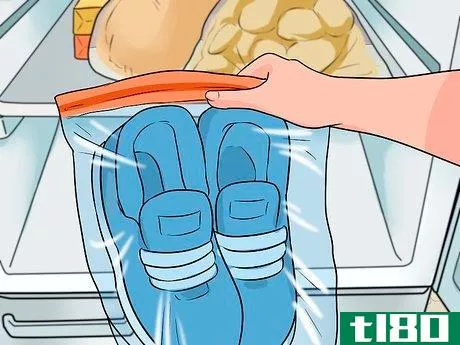 Image titled Eliminate Odor from Smelly Shoes Step 7