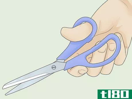 Image titled Hold Scissors Step 2