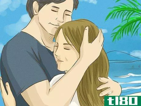 Image titled Hug Romantically Step 4