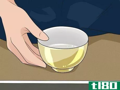 Image titled Hold a Japanese Tea Cup Step 3