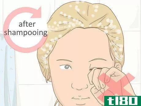 Image titled Get Shampoo out of Your Eyes Step 10