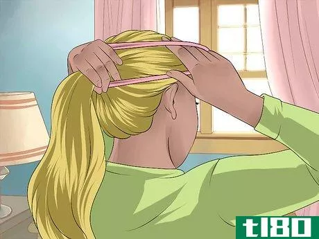 Image titled Get Serena Vander Woodsen's Hair Step 15
