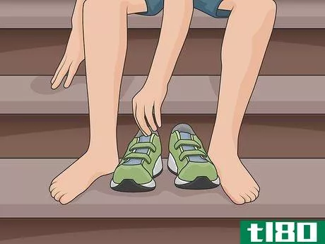 Image titled Get Rid of Foot Fungus at Home Step 12
