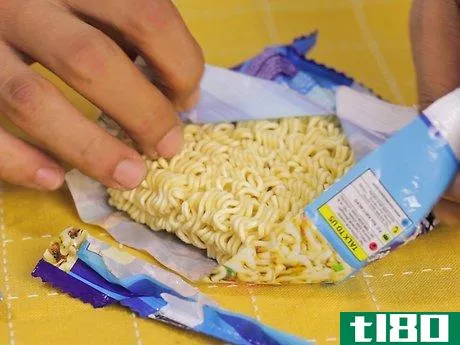 如何用微波炉做拉面(make ramen noodles in the microwave)