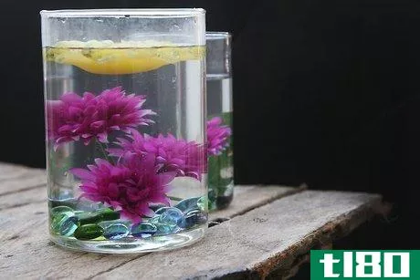 Image titled Make Elegant Centerpieces Using Distilled Water and Silk Flowers Step 12