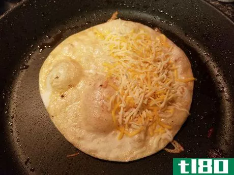 Image titled Cheese_in_tortilla_step2