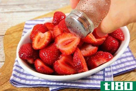 Image titled Make Strawberries Sweeter Without Sugar Step 2