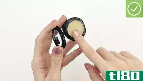 Image titled Make Glitter Lip Gloss Step 13