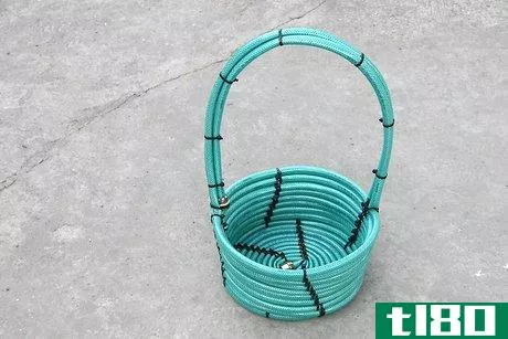Image titled Make a Basket from a Garden Hose Intro