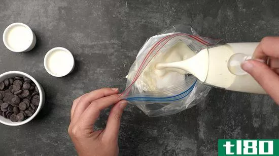 如何用袋子做冰淇淋(make ice cream with a bag)