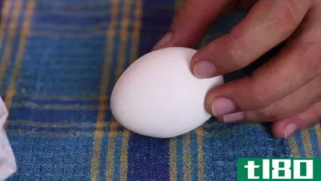 如何在蛋壳里做炒蛋(make scrambled eggs inside the shell)