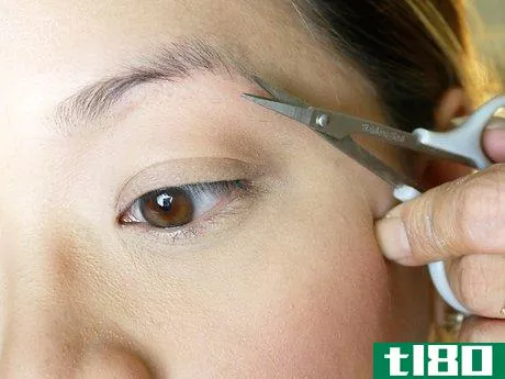 Image titled Make Your Eyebrow Hairs Straight Instead of Curly Step 5