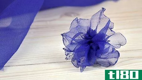 Image titled Make Organza Flowers Step 15