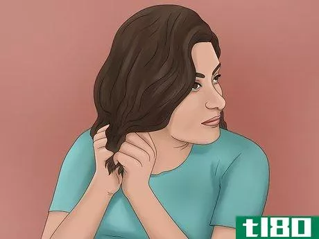 Image titled Blow Dry Hair With Natural Waves Step 12