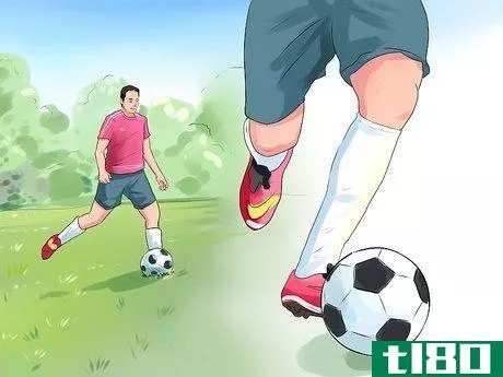 Image titled Read a Soccer Penalty Shot if You're a Goalie Step 3