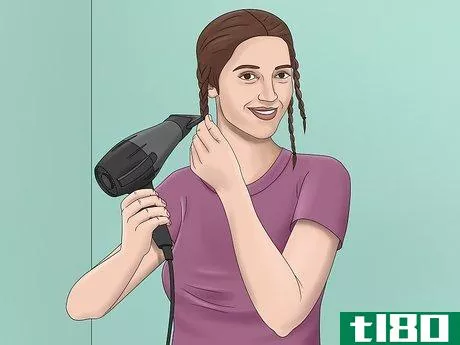 Image titled Blow Dry Hair With Natural Waves Step 11