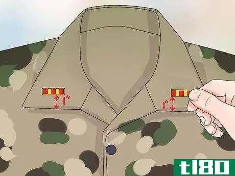 Image titled Properly Align Rank Insignia on Marine Uniforms Step 8