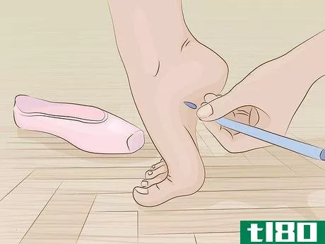 Image titled Break in New Pointe Shoes Step 1