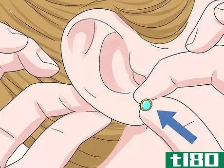 Image titled Remove Earrings for the First Time Step 6