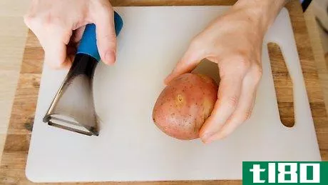 Image titled Peel a Potato Step 1
