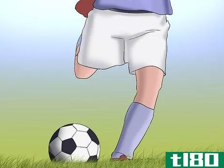 Image titled Kick Perfectly in Soccer Step 3