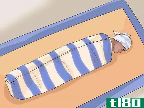 Image titled Use a Hypo Wrap to Treat Hypothermia Step 11