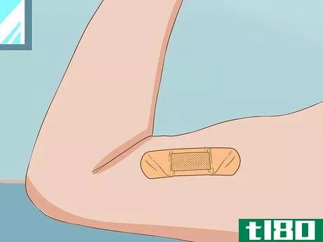 Image titled Apply Different Types of Bandages Step 17