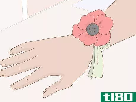 Image titled Wear a Remembrance Day Poppy (UK) Step 9