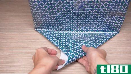 Image titled Wrap Big Boxes Step 20