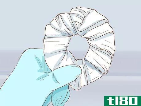 Image titled Apply Different Types of Bandages Step 23